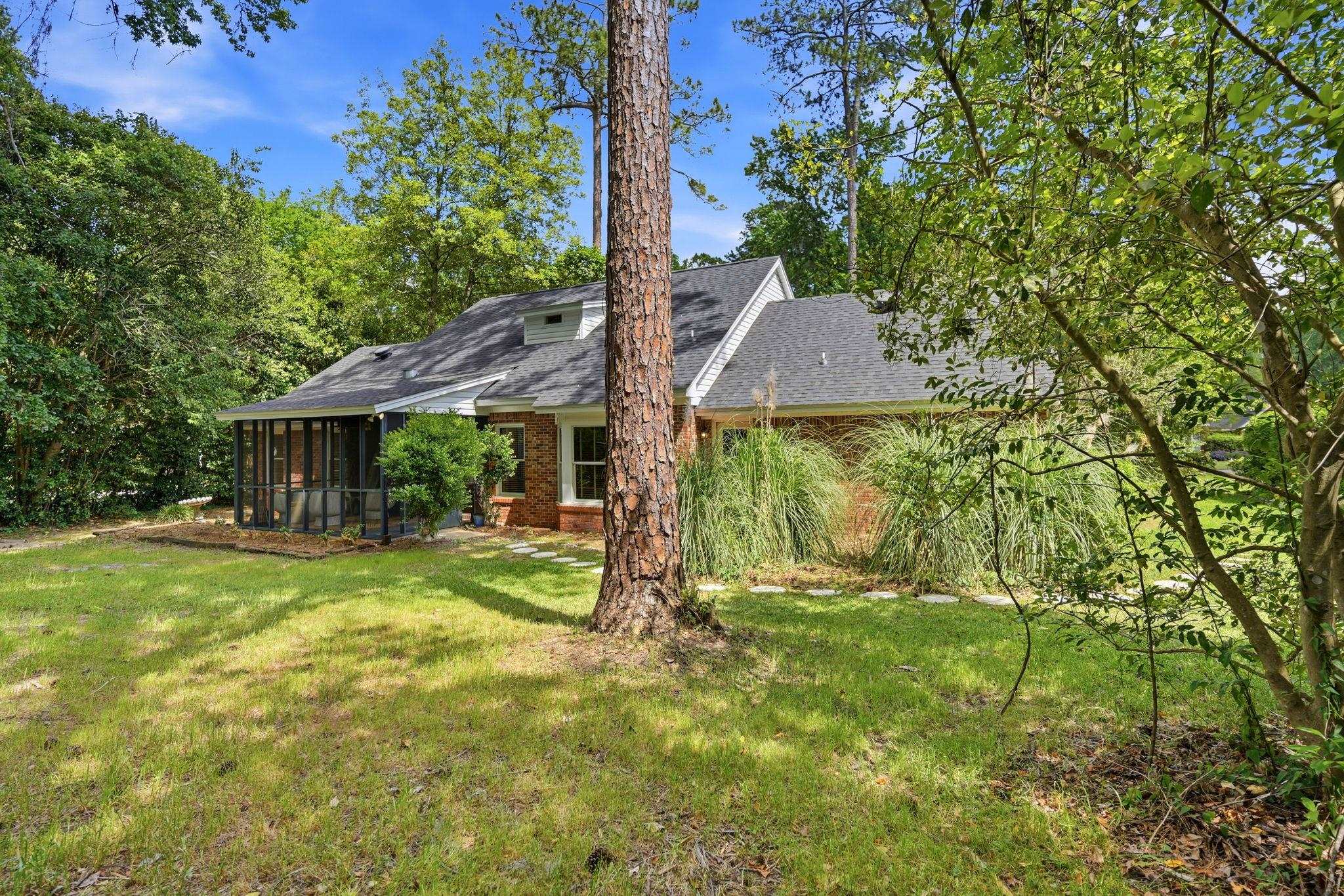 2626 NOBLE Drive