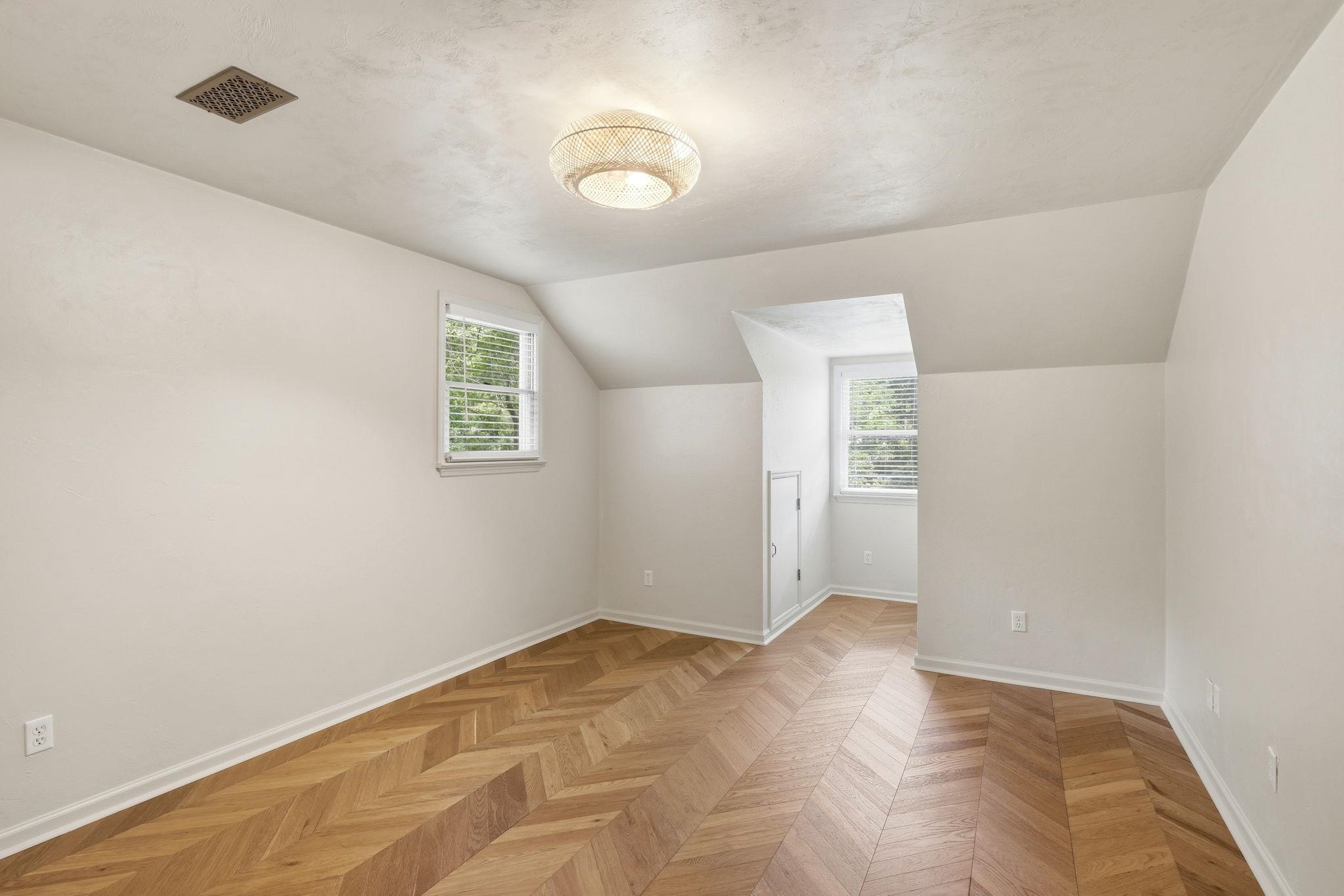 2626 NOBLE Drive