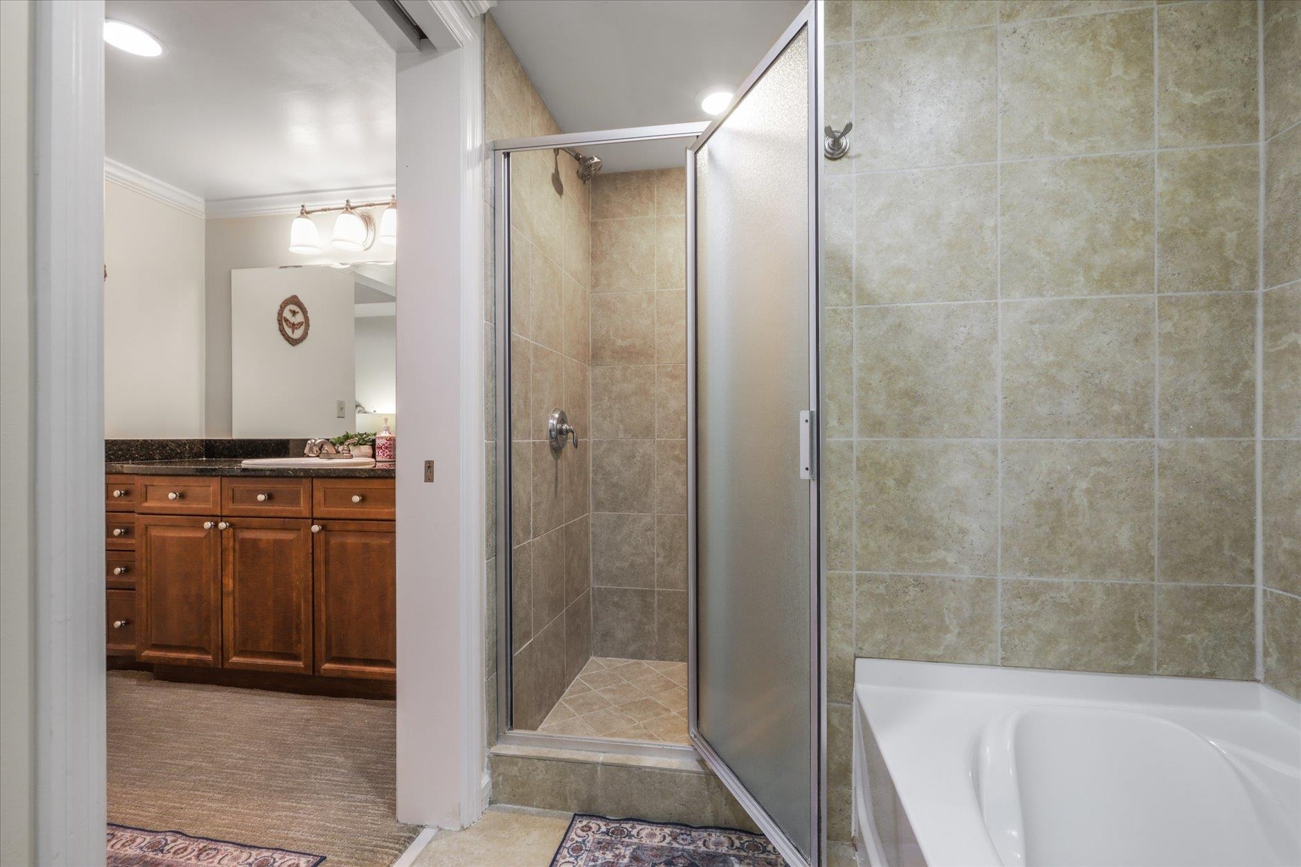 121 N Monroe Street Unit: 5004