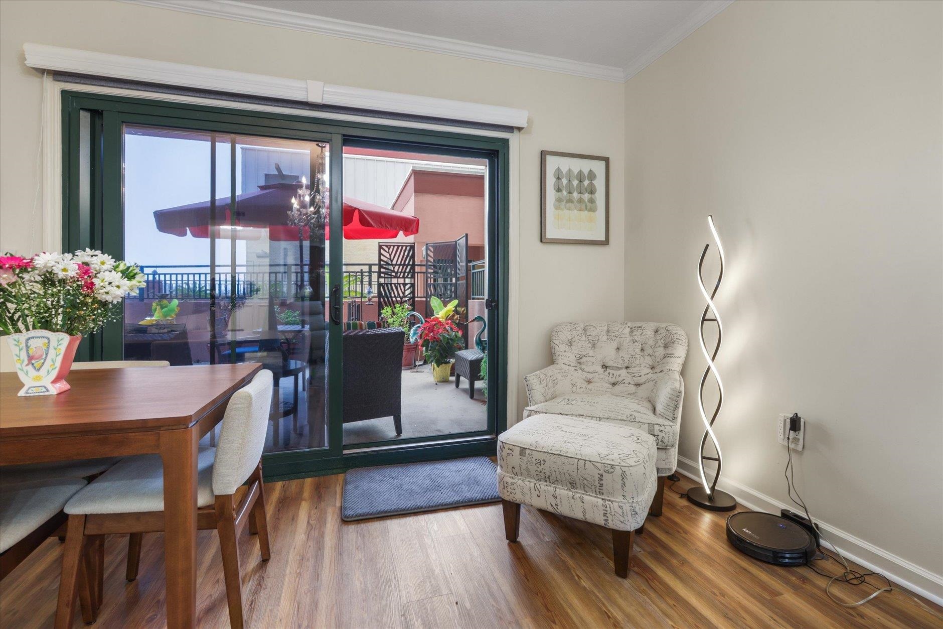 121 N Monroe Street Unit: 5004