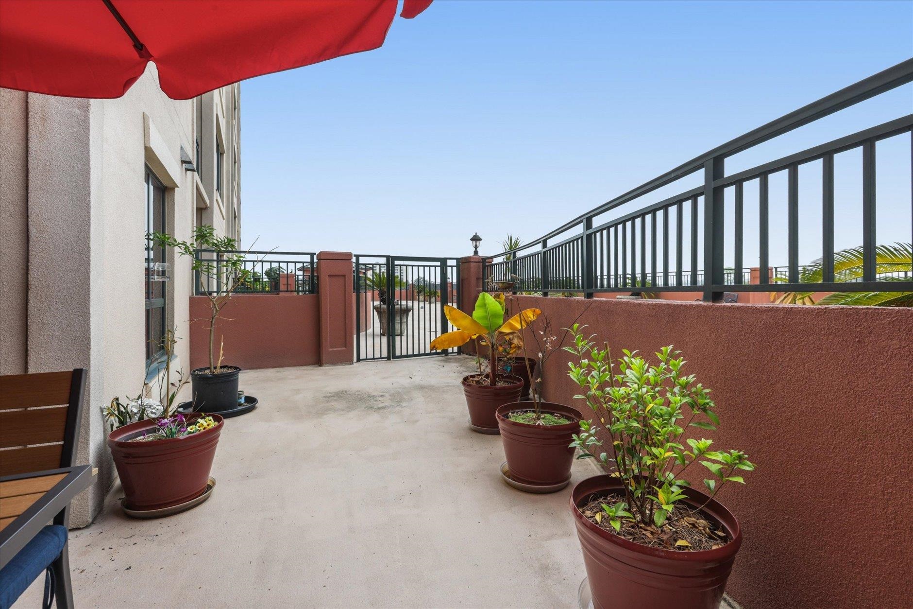 121 N Monroe Street Unit: 5004