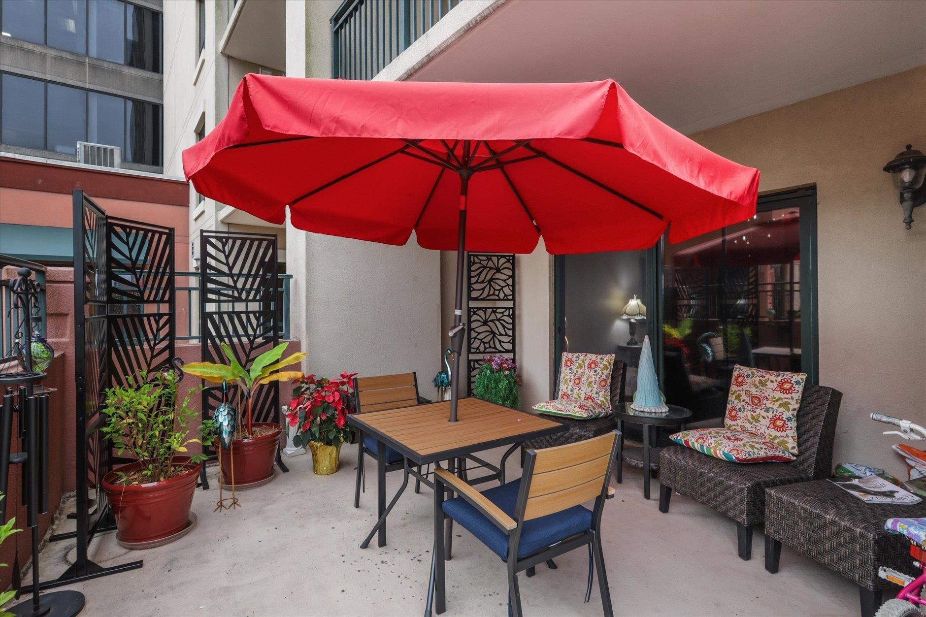 121 N Monroe Street Unit: 5004