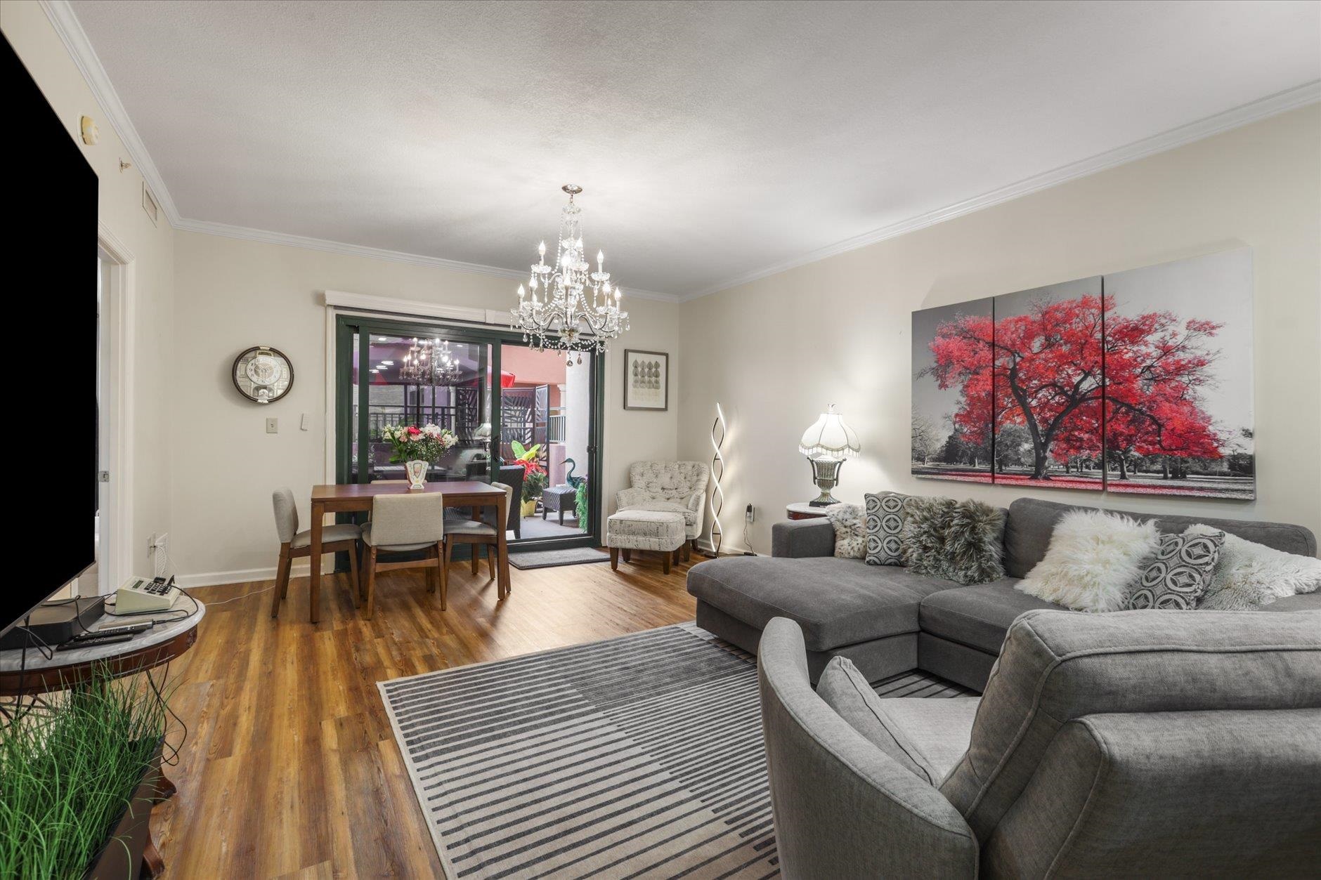 121 N Monroe Street Unit: 5004