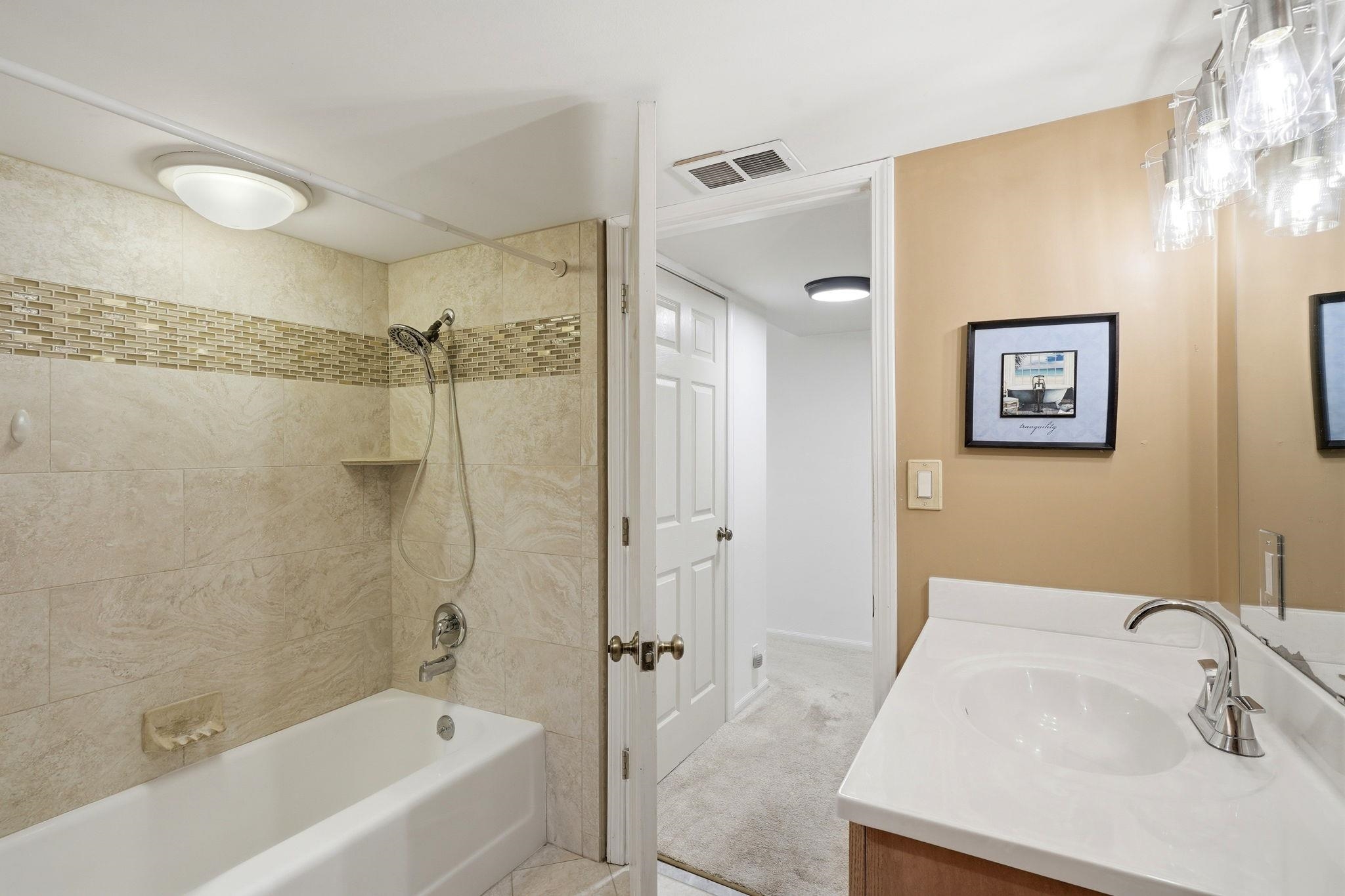 7067 CALICO Circle