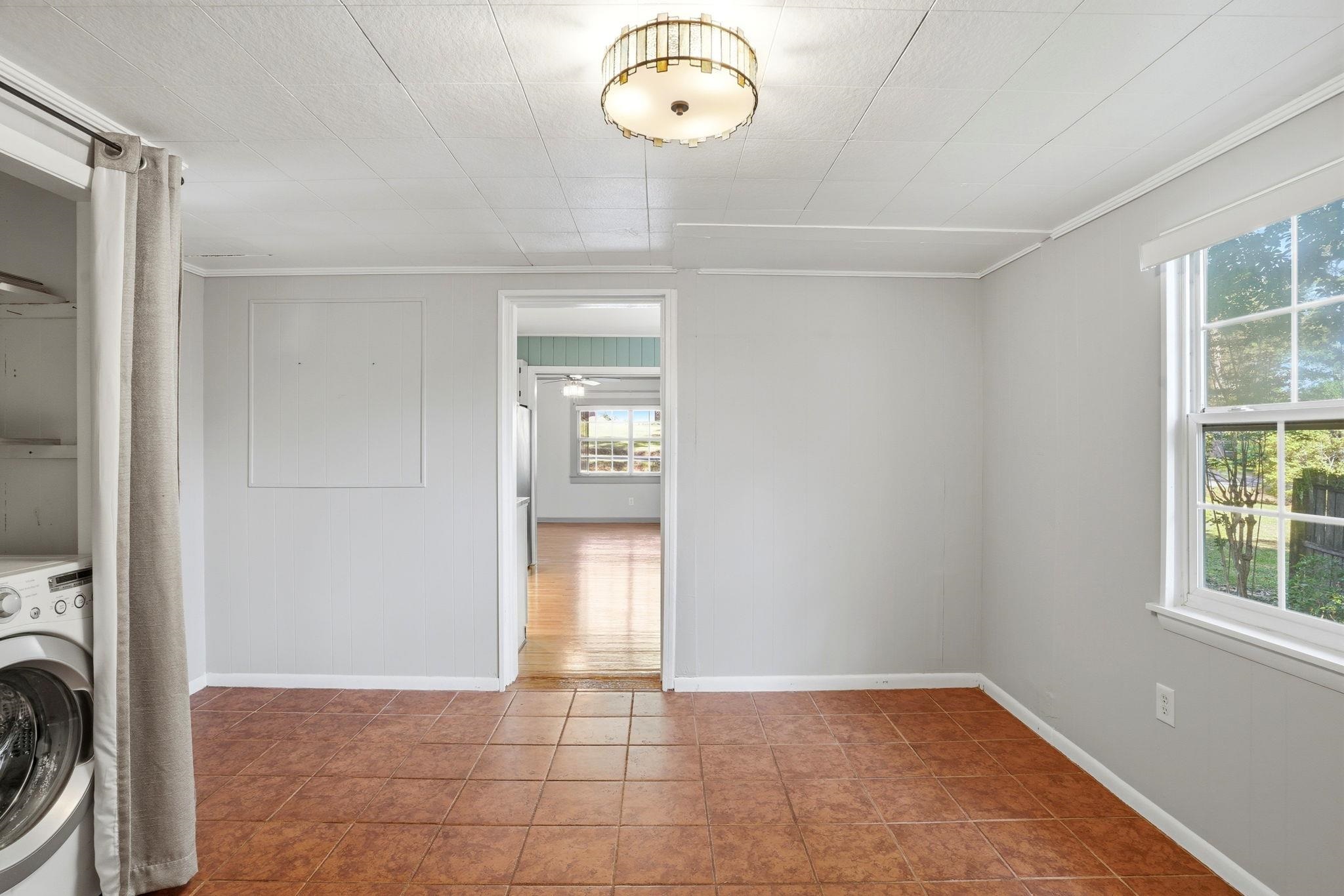 1601 KUHLACRES Drive