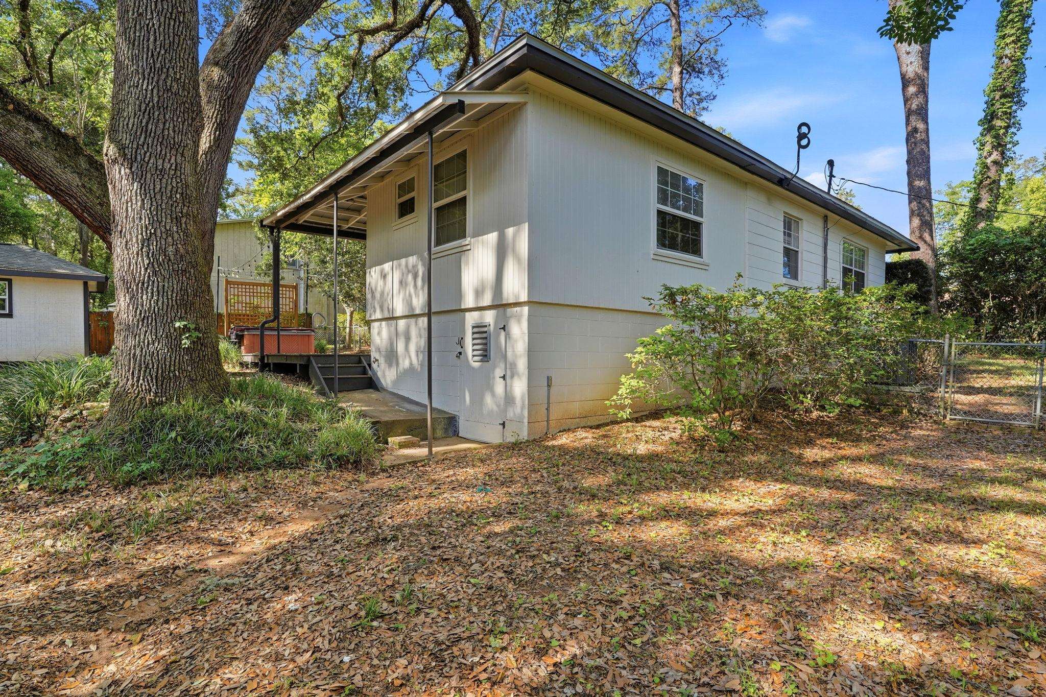 1601 KUHLACRES Drive