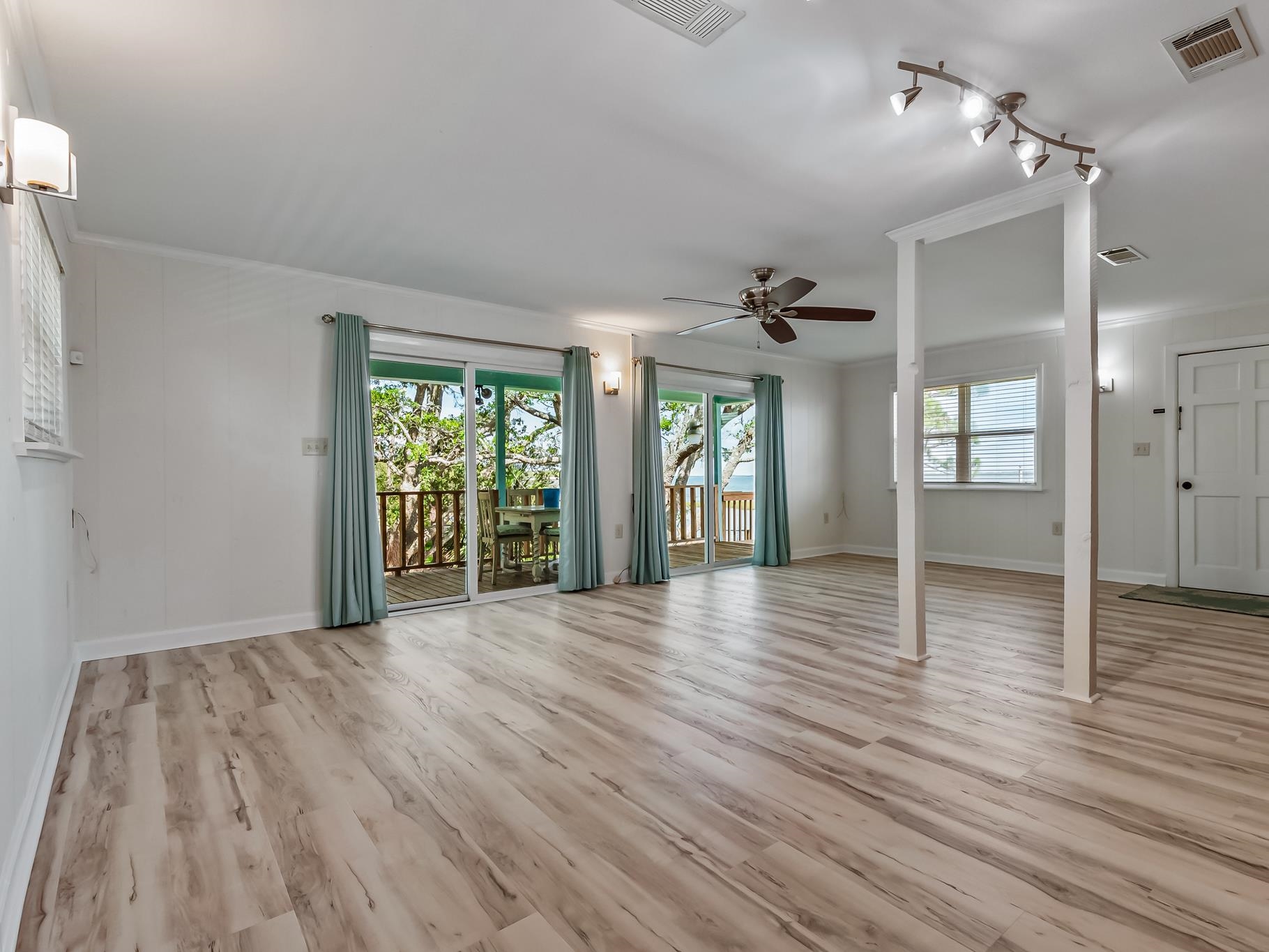 1308 Peninsular Circle