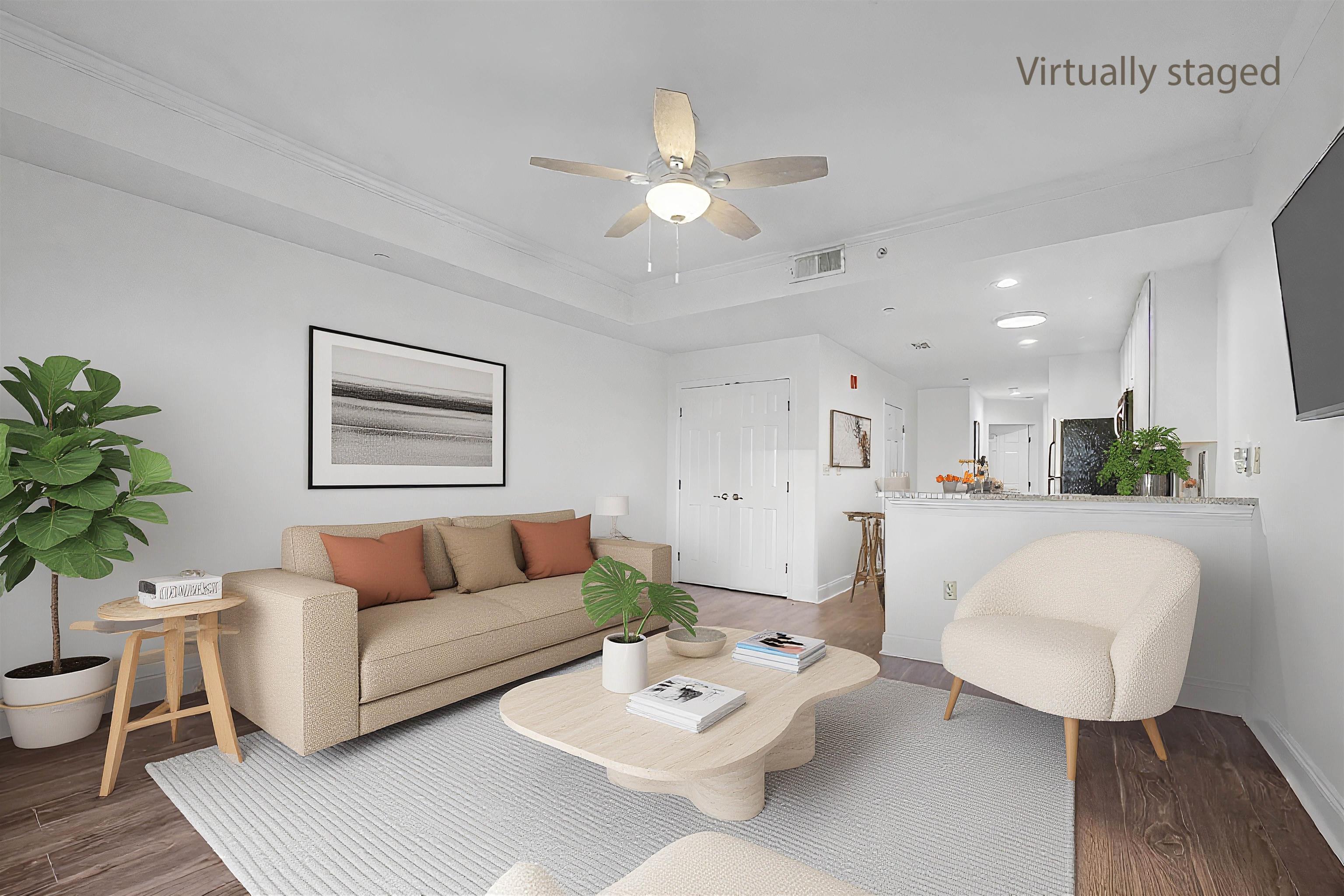 215 W College Unit 711 Avenue Unit: 711