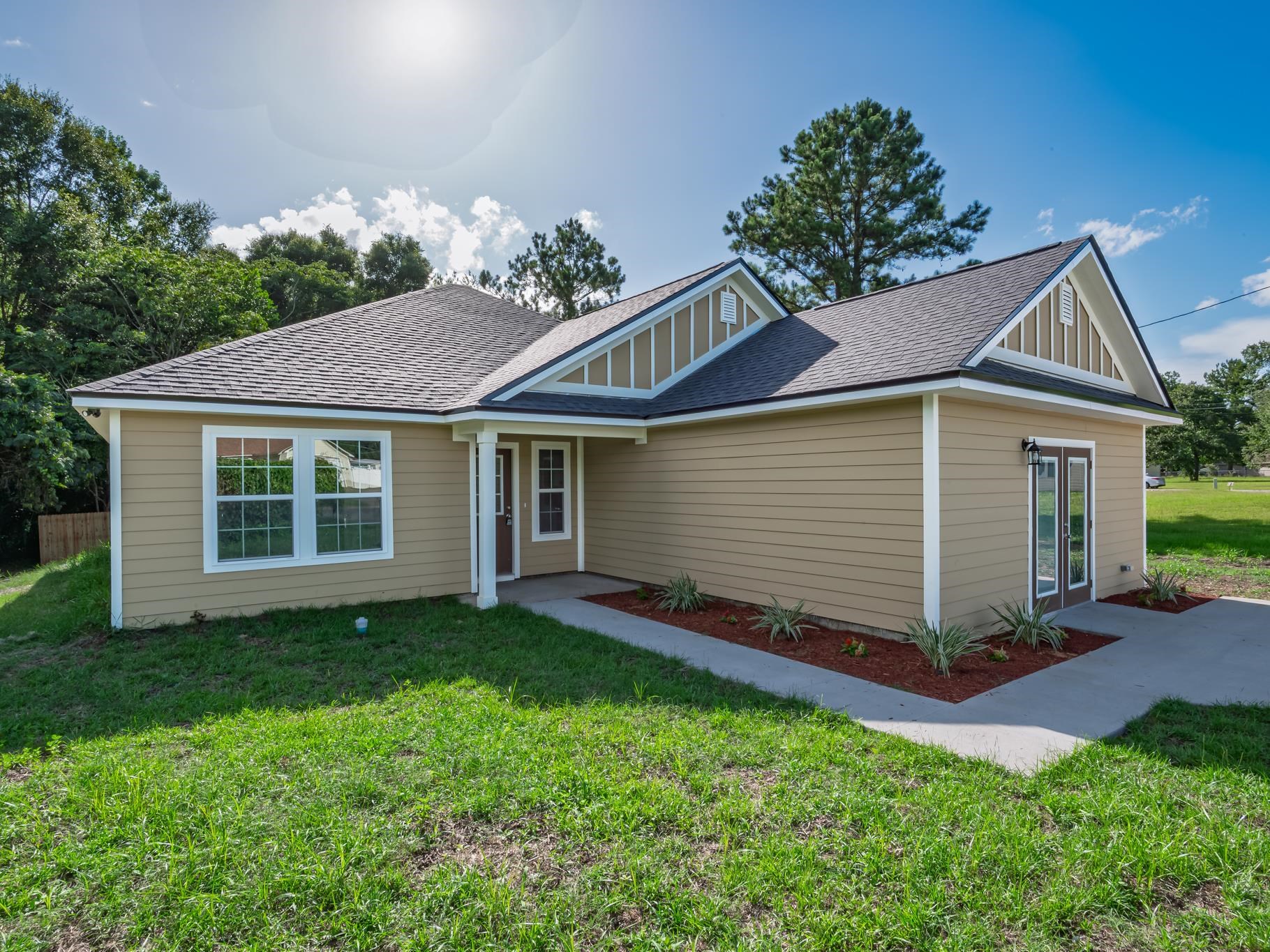 920 Arlington Circle