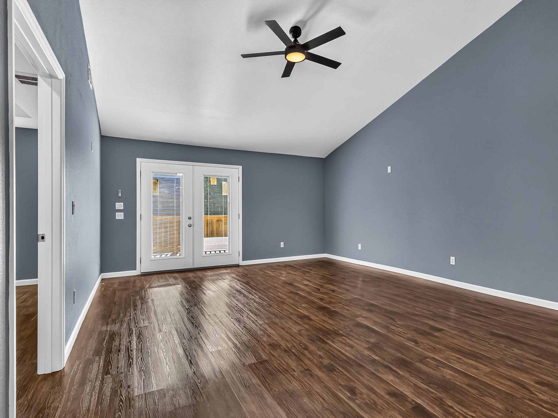 920 Arlington Circle