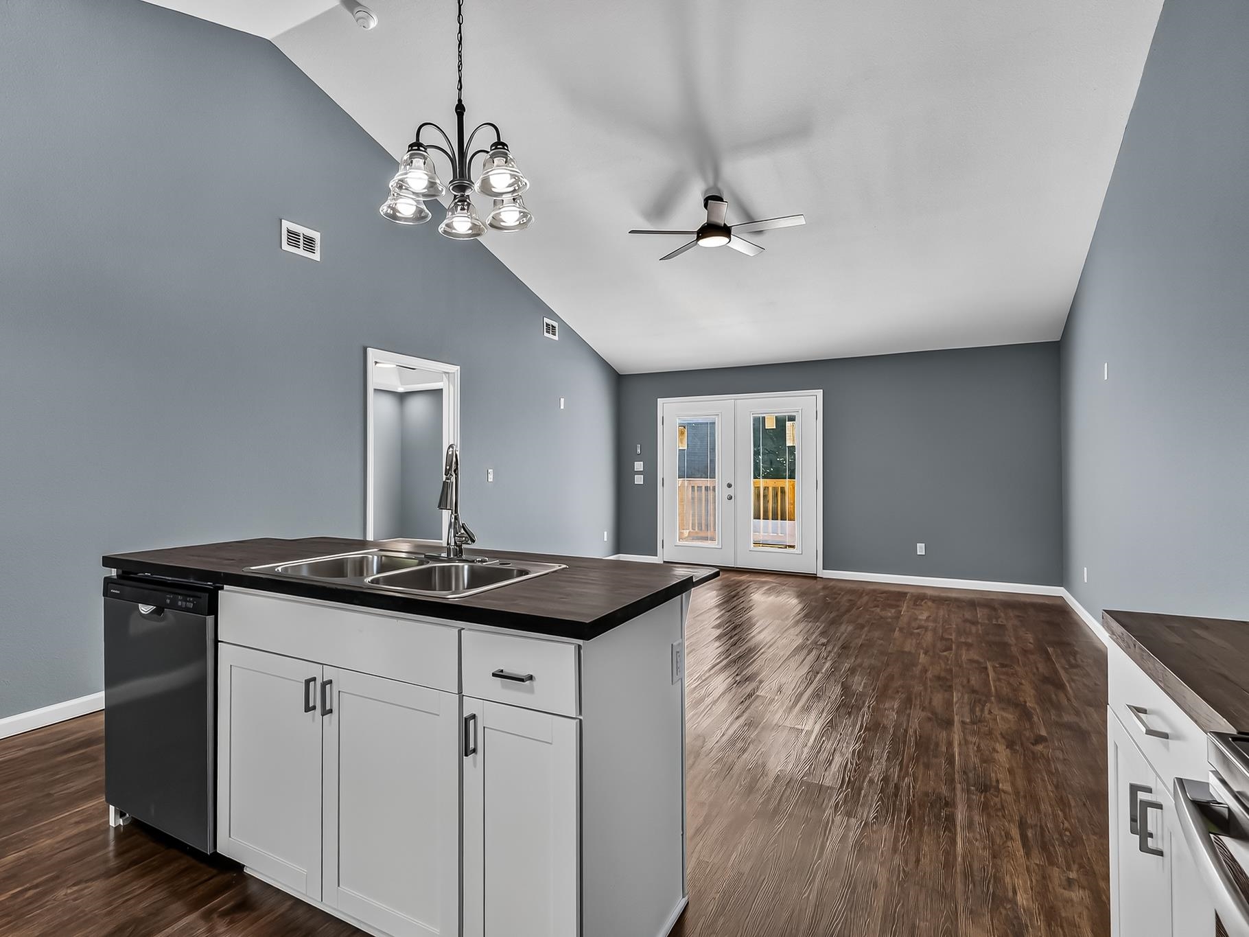 920 Arlington Circle