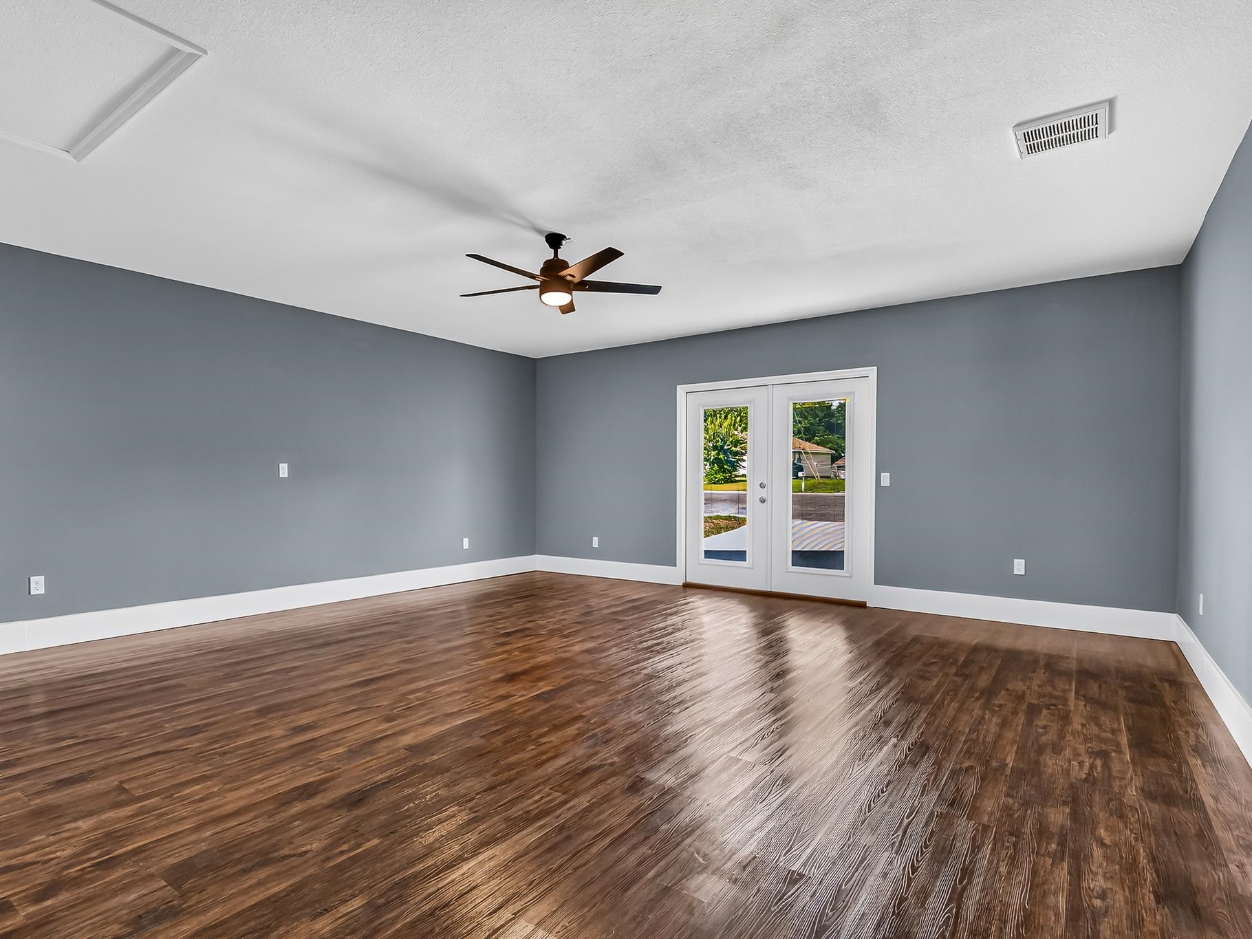 920 Arlington Circle
