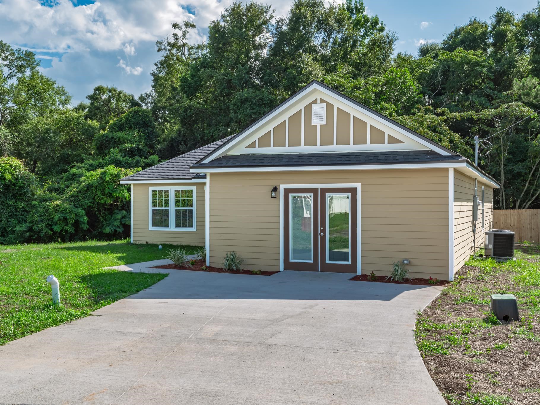 920 Arlington Circle
