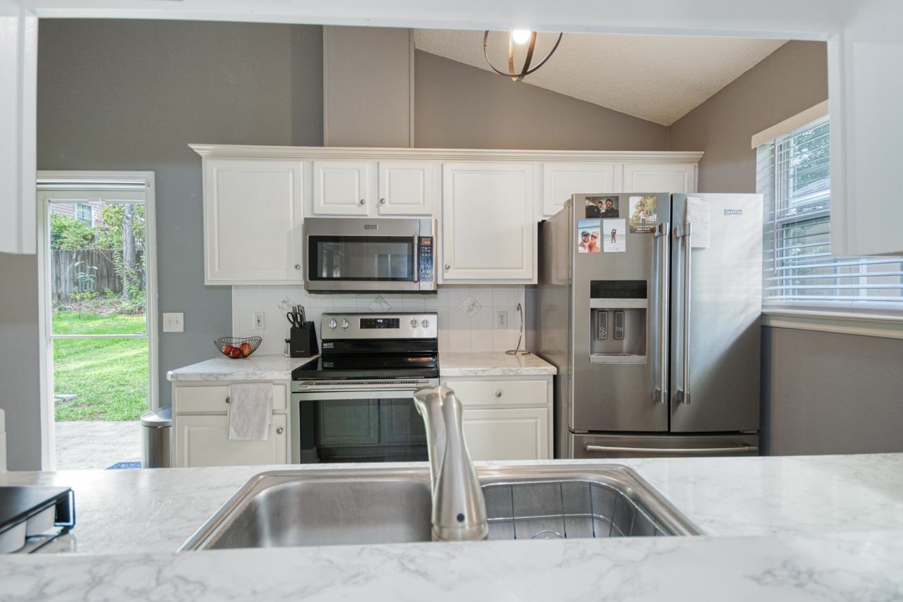 9138 Stonehenge Trail