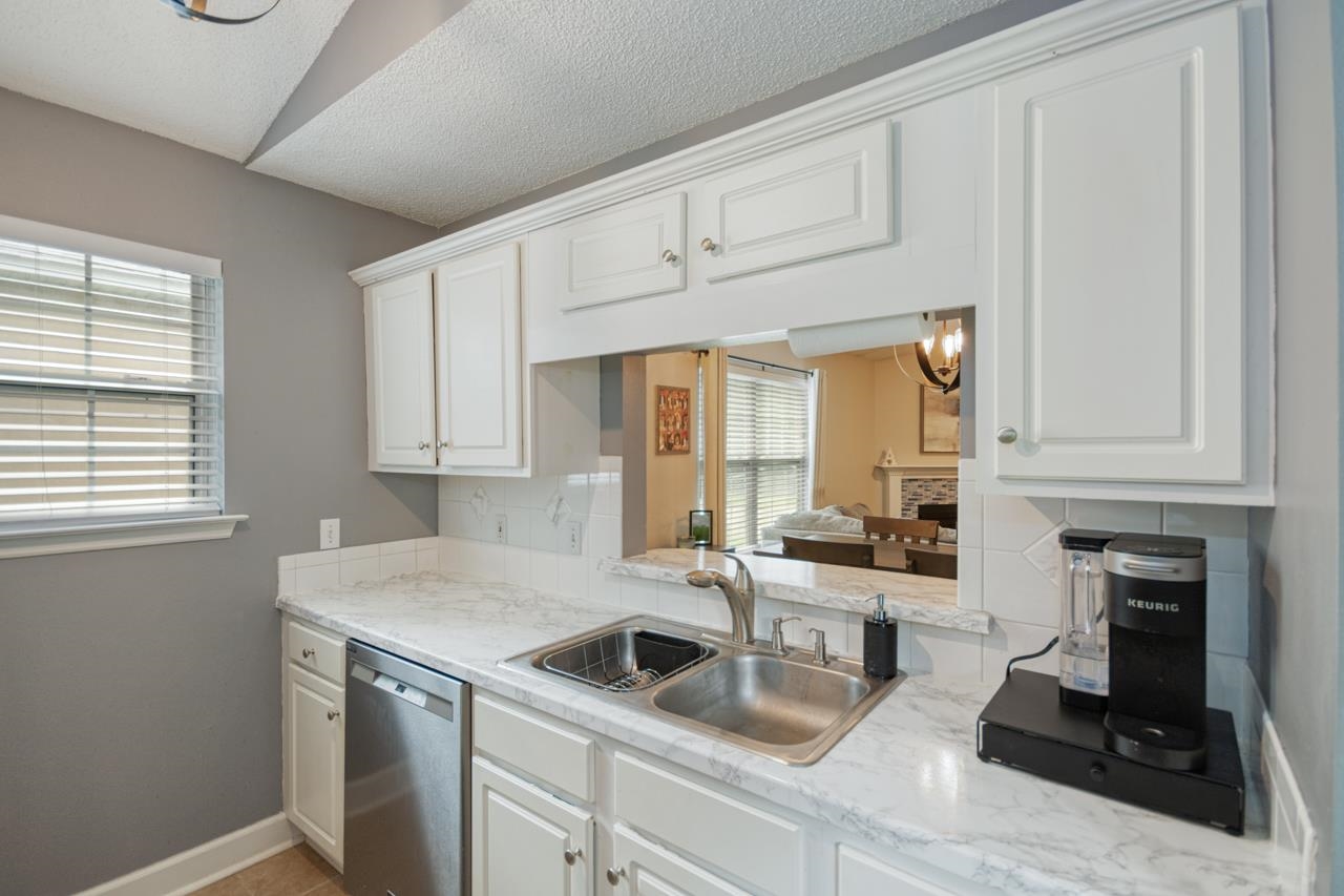 9138 Stonehenge Trail