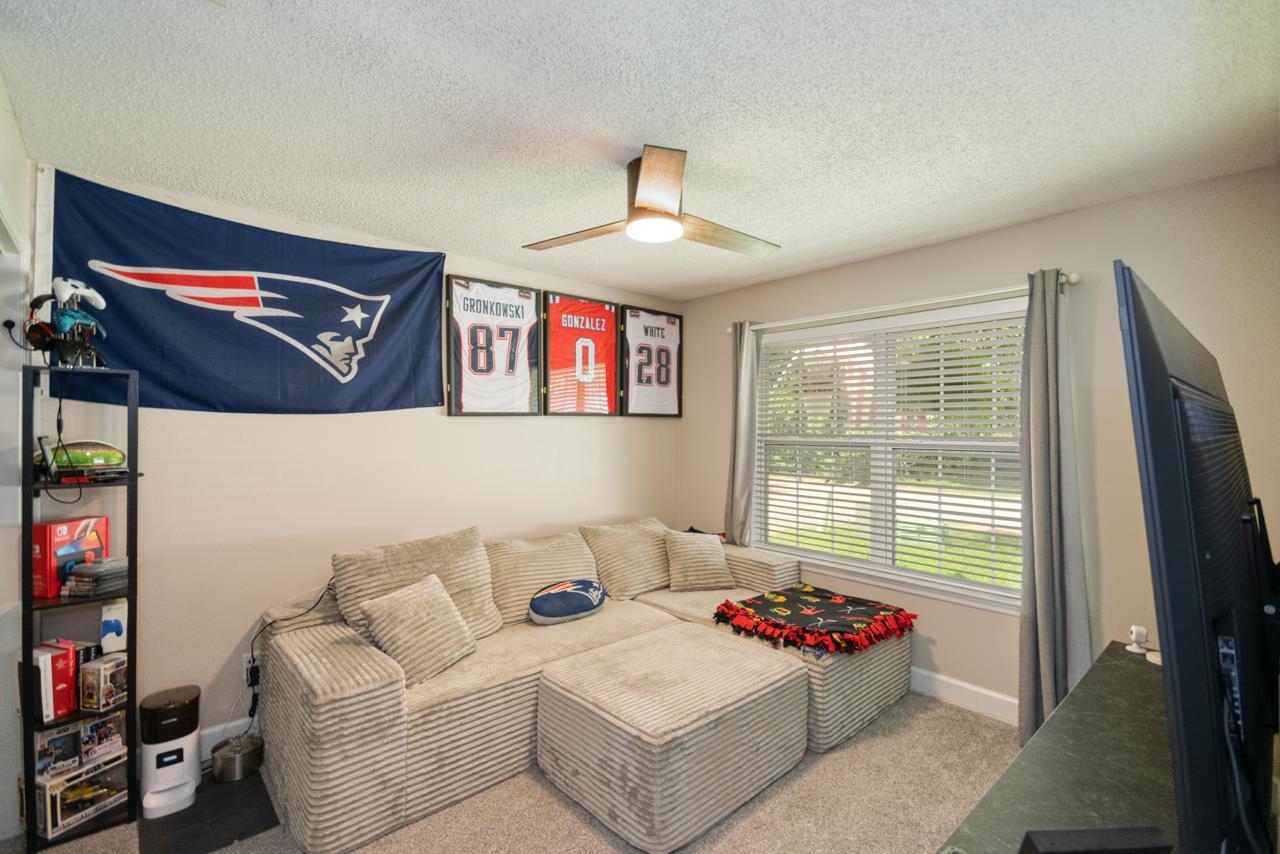 9138 Stonehenge Trail