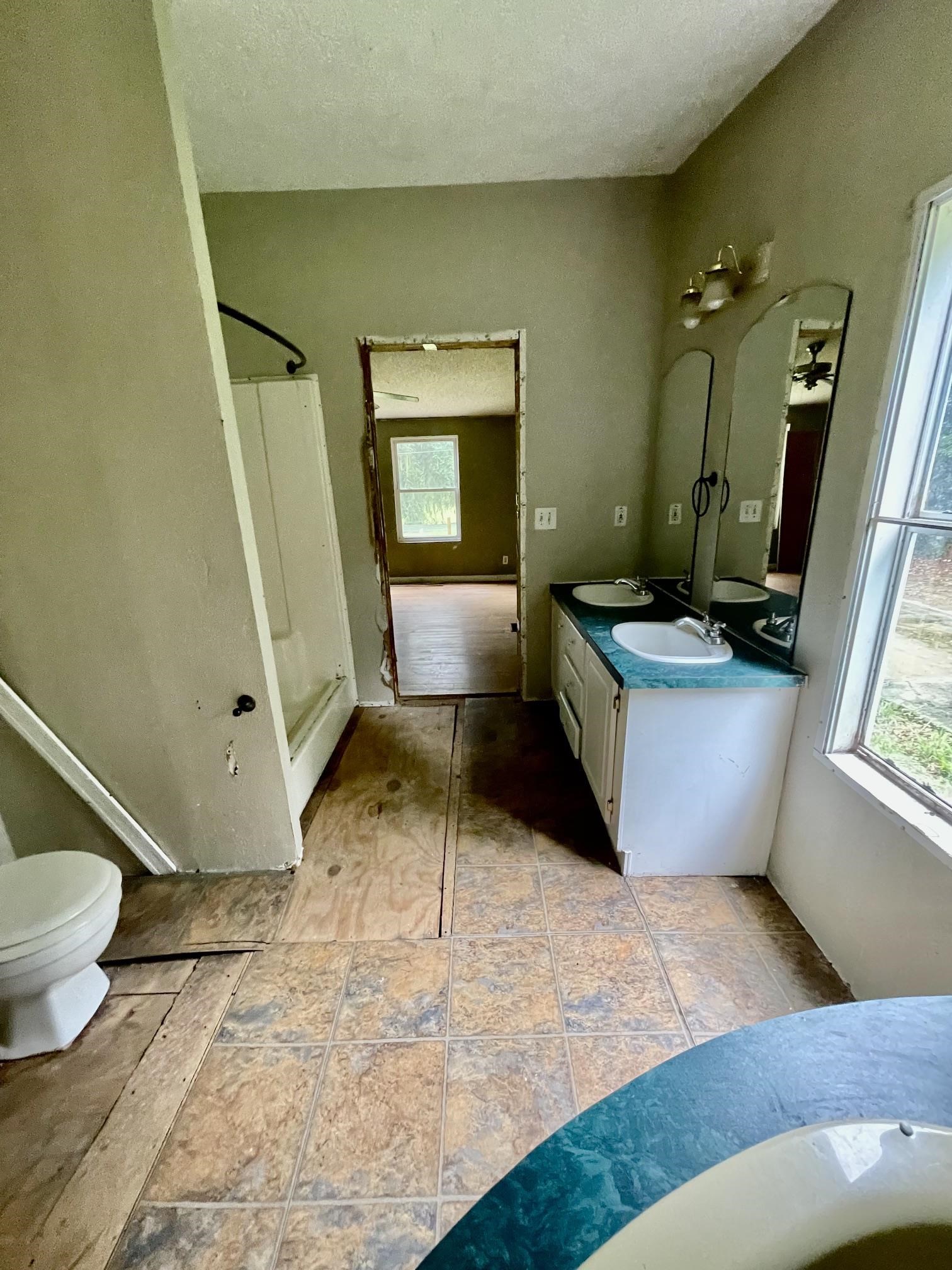 8457 Manor Drive