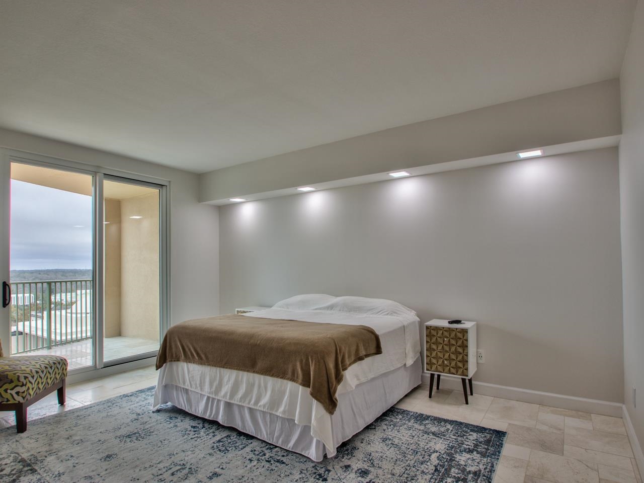 300 S Duval Street Unit: 2006