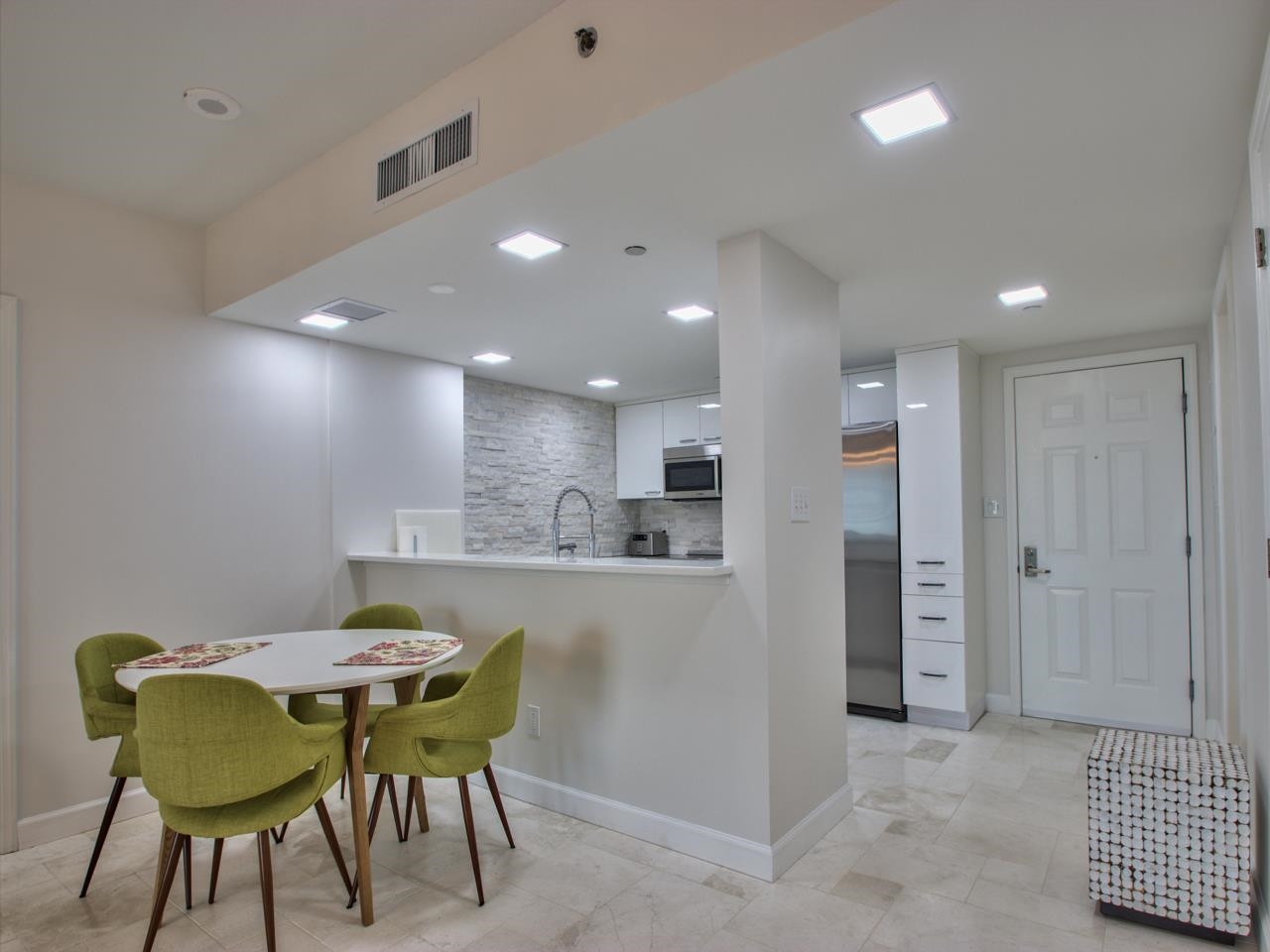 300 S Duval Street Unit: 2006