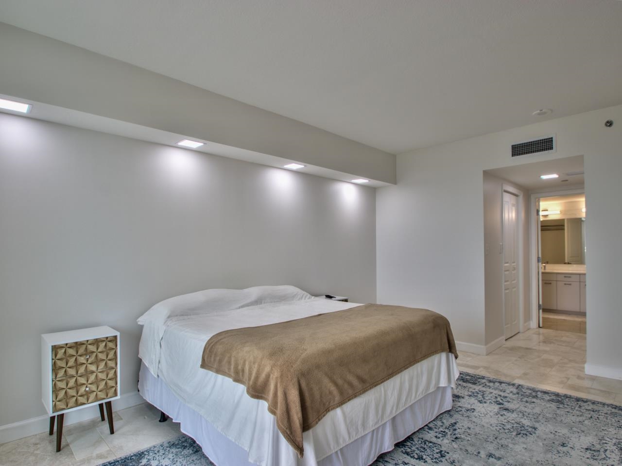 300 S Duval Street Unit: 2006