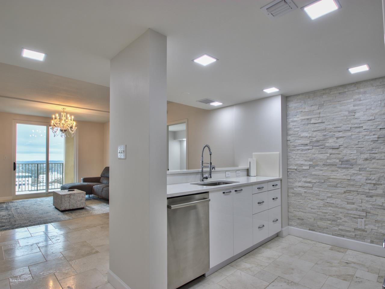300 S Duval Street Unit: 2006