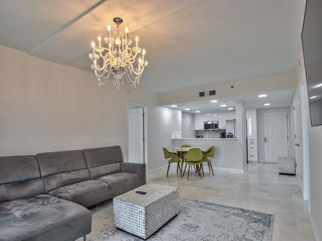 300 S Duval Street Unit: 2006