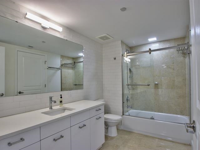 300 S Duval Street Unit: 2006