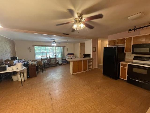 102 Horseshoe Drive