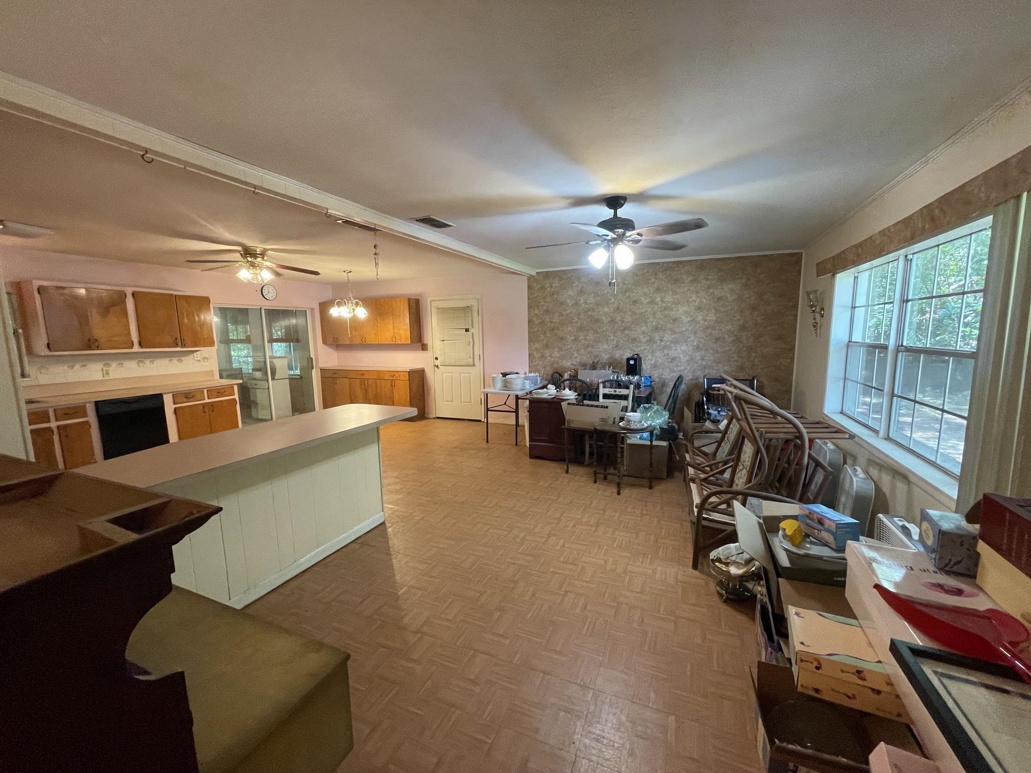 102 Horseshoe Drive