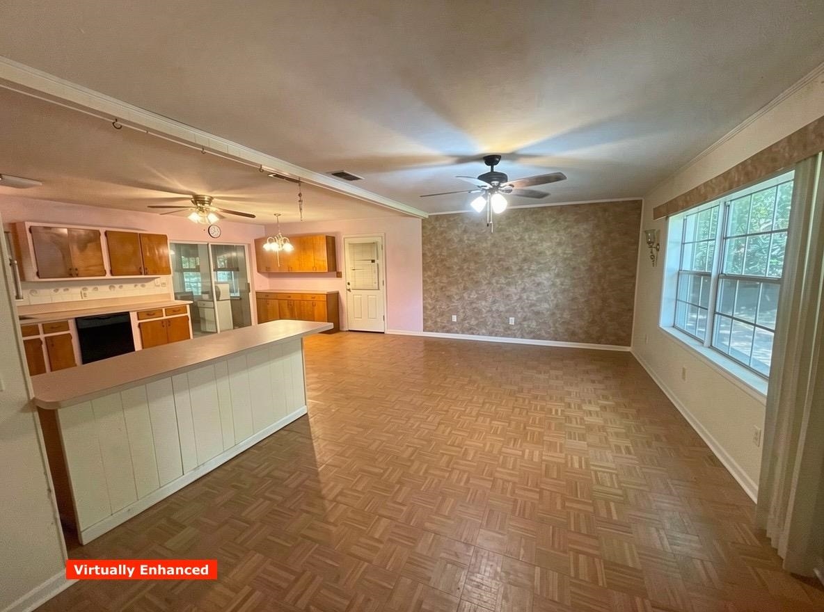 102 Horseshoe Drive