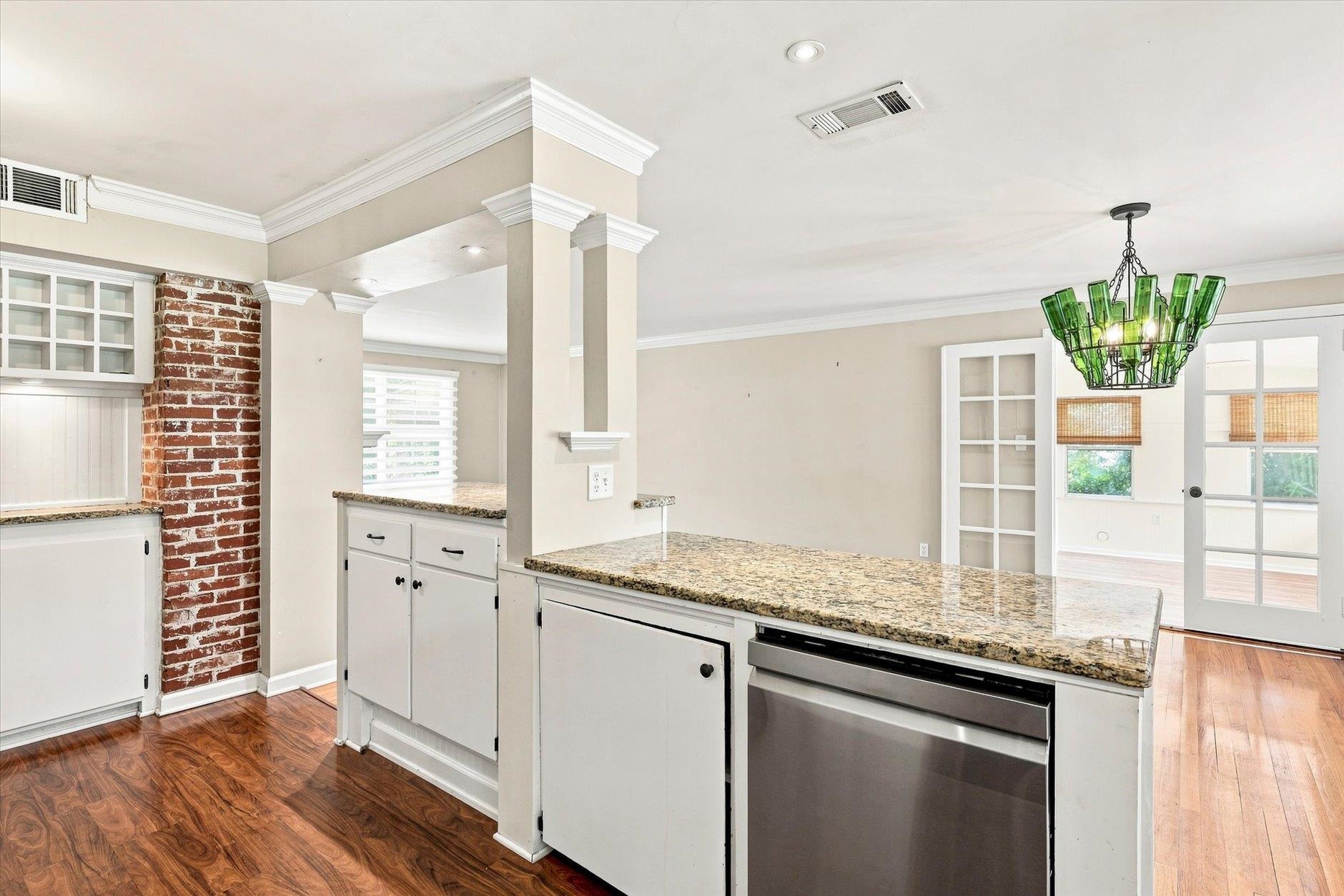1521 ARGONNE Road