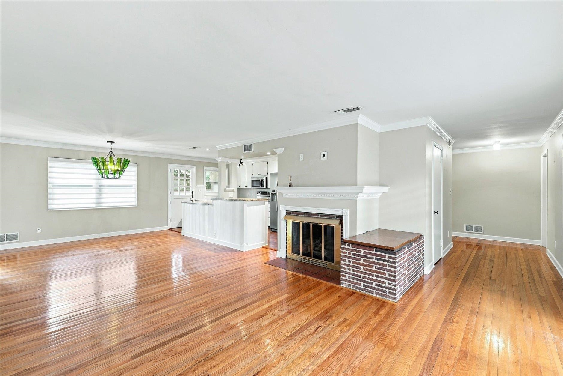 1521 ARGONNE Road