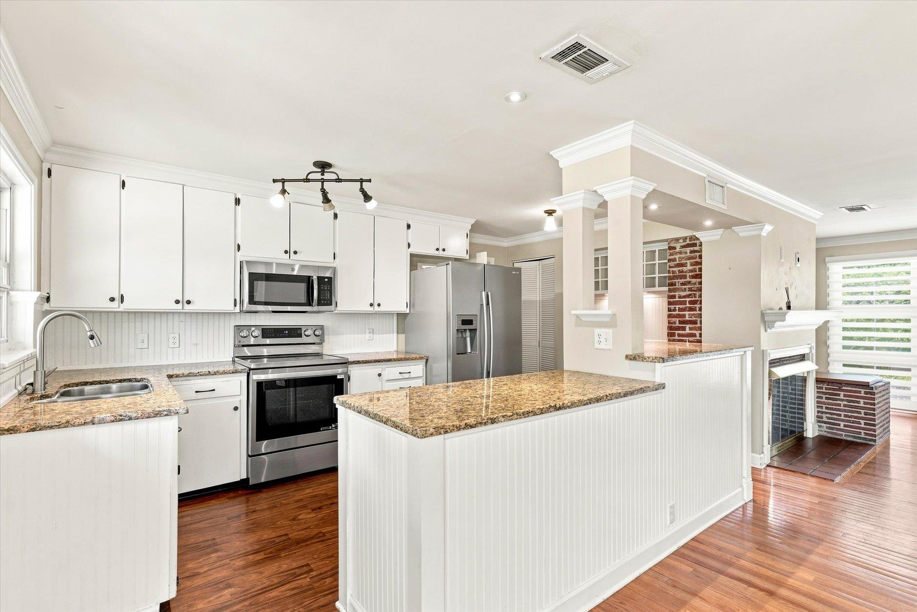 1521 ARGONNE Road