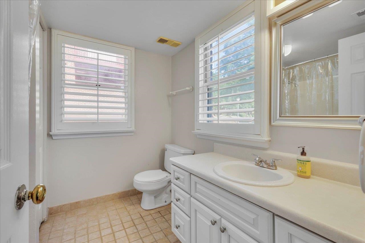 517 E Jefferson Street Unit: 45