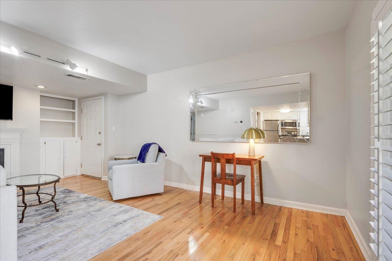 517 E Jefferson Street Unit: 45