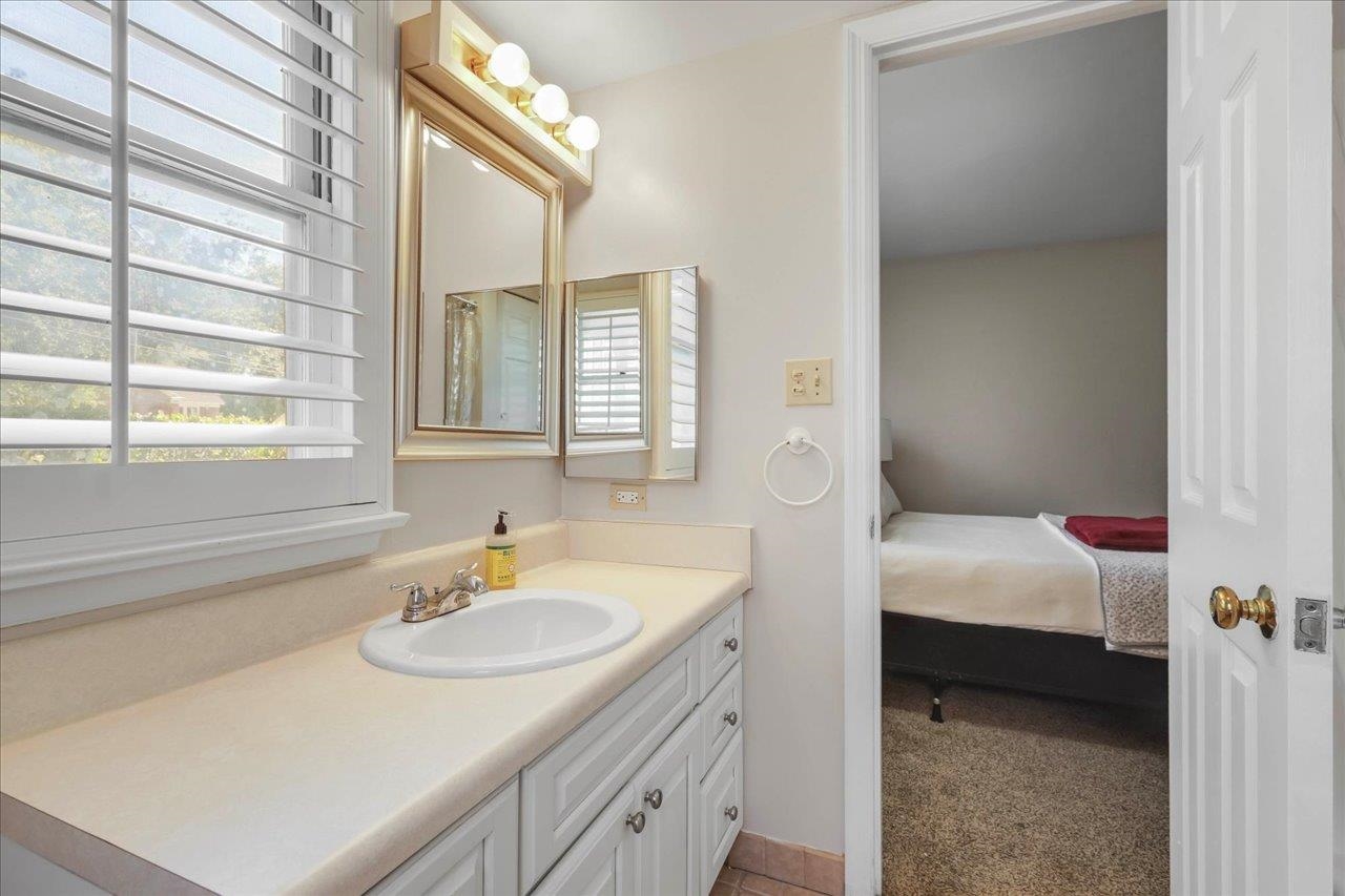 517 E Jefferson Street Unit: 45