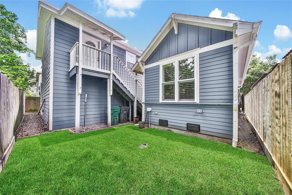 423 Pecore Street