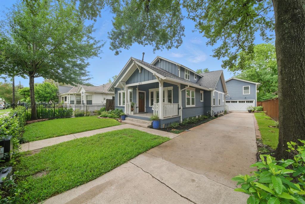 423 Pecore Street