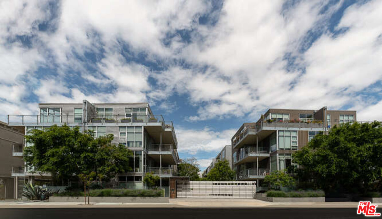 4080 Glencoe Ave Unit: 226