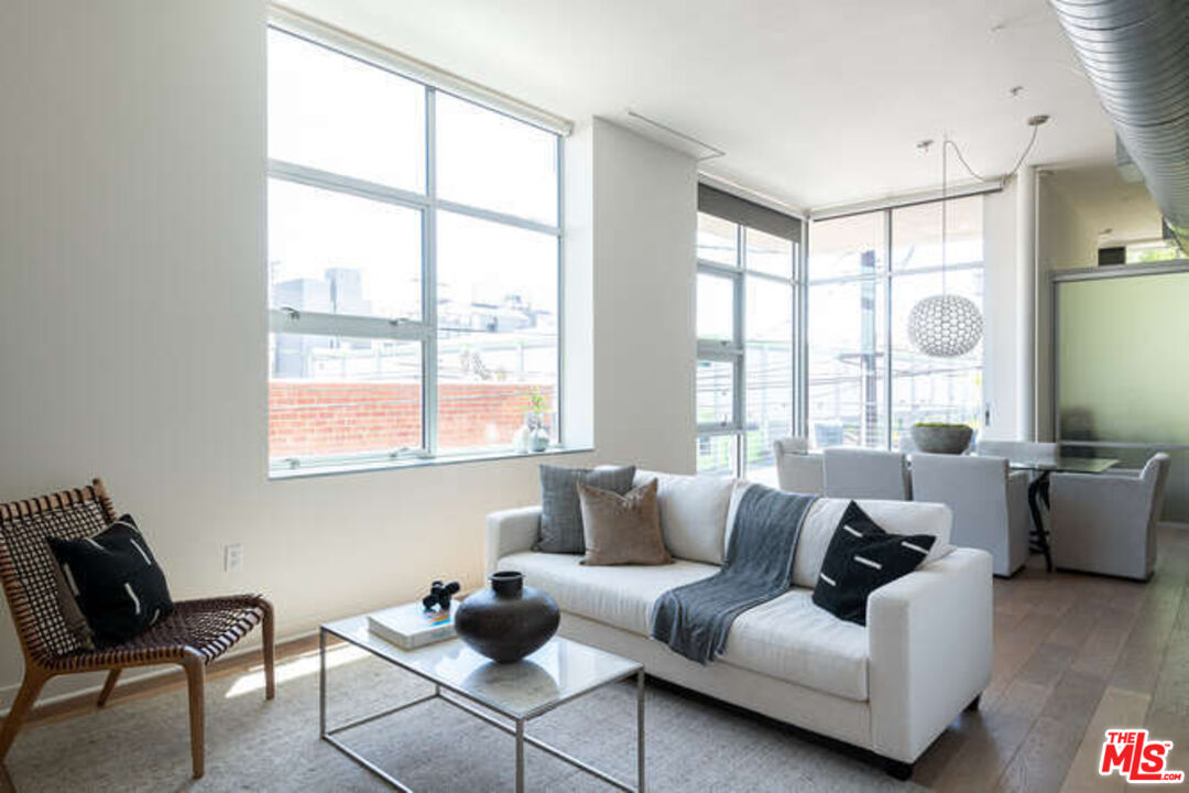 4080 Glencoe Ave Unit: 226