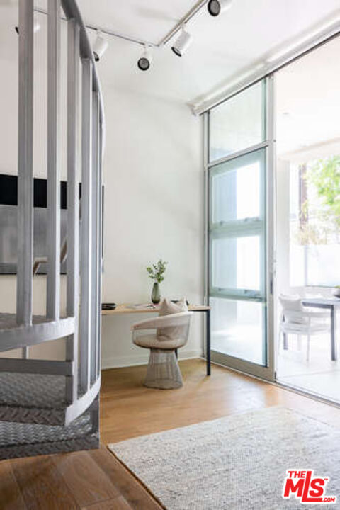 4080 Glencoe Ave Unit: 226