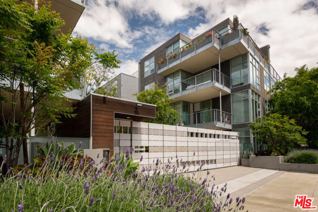 4080 Glencoe Ave Unit: 226