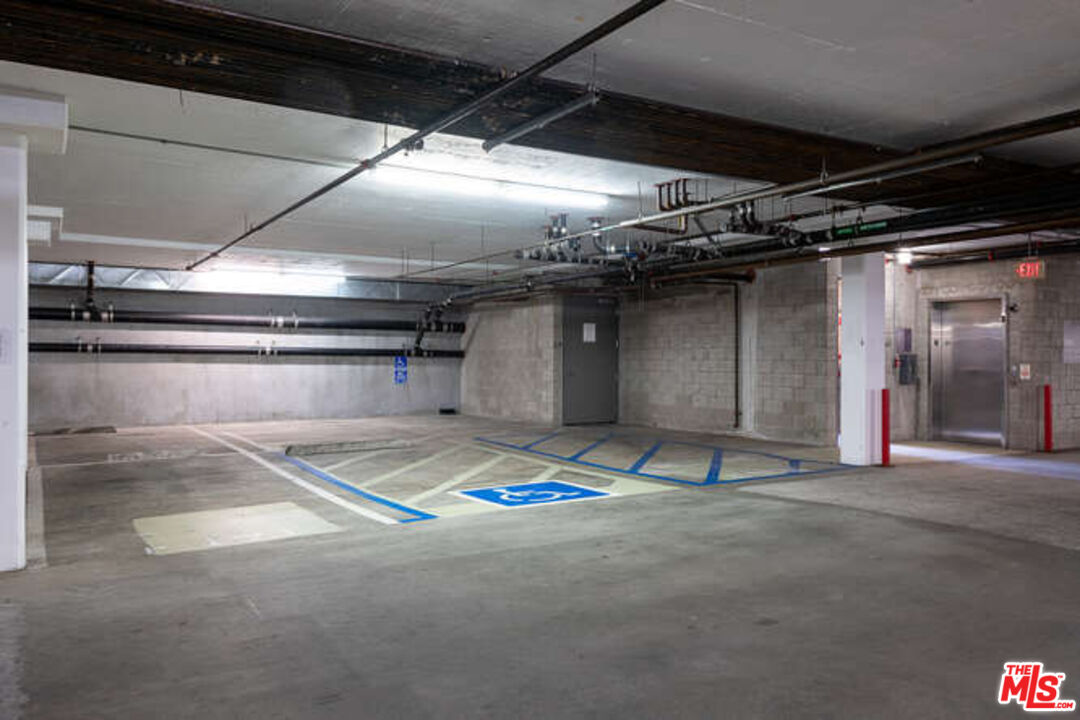 4080 Glencoe Ave Unit: 226