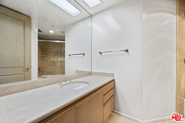 10490 Wilshire Blvd Unit: 1205