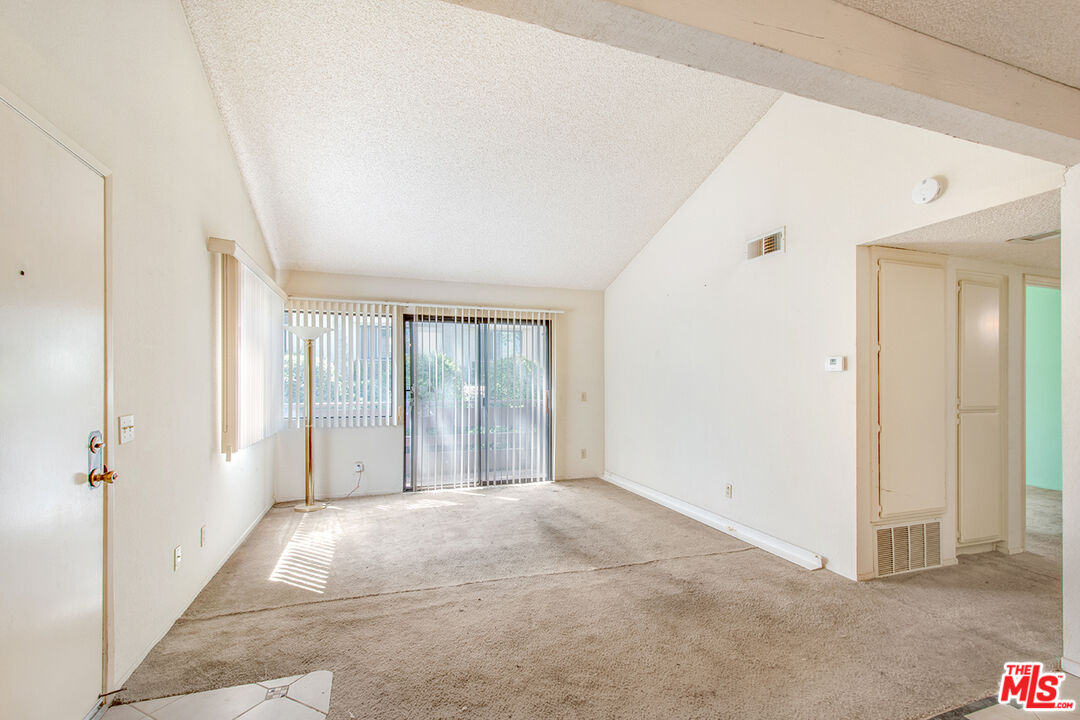 22892 HILTON HEAD DR Unit: 286