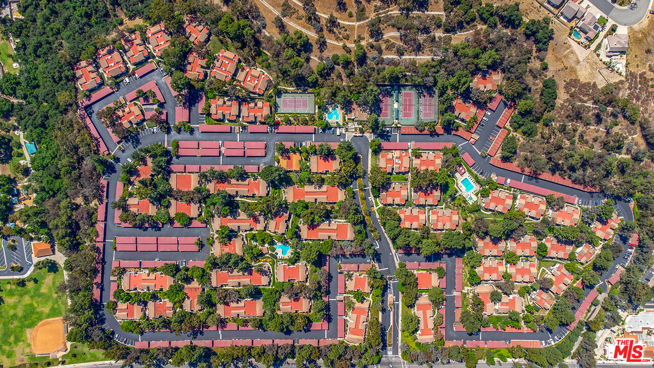 22892 HILTON HEAD DR Unit: 286