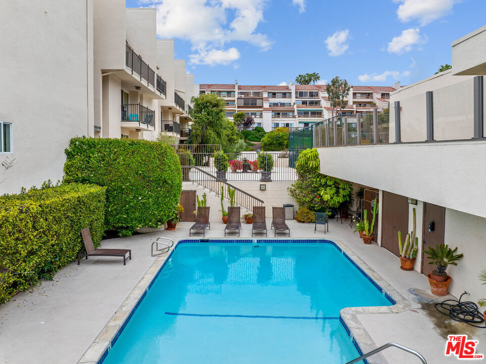 23901 Civic Center Way Unit: 374