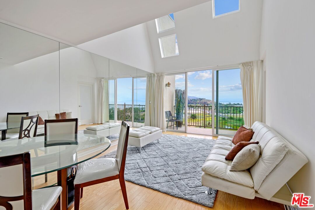 23901 Civic Center Way Unit: 374