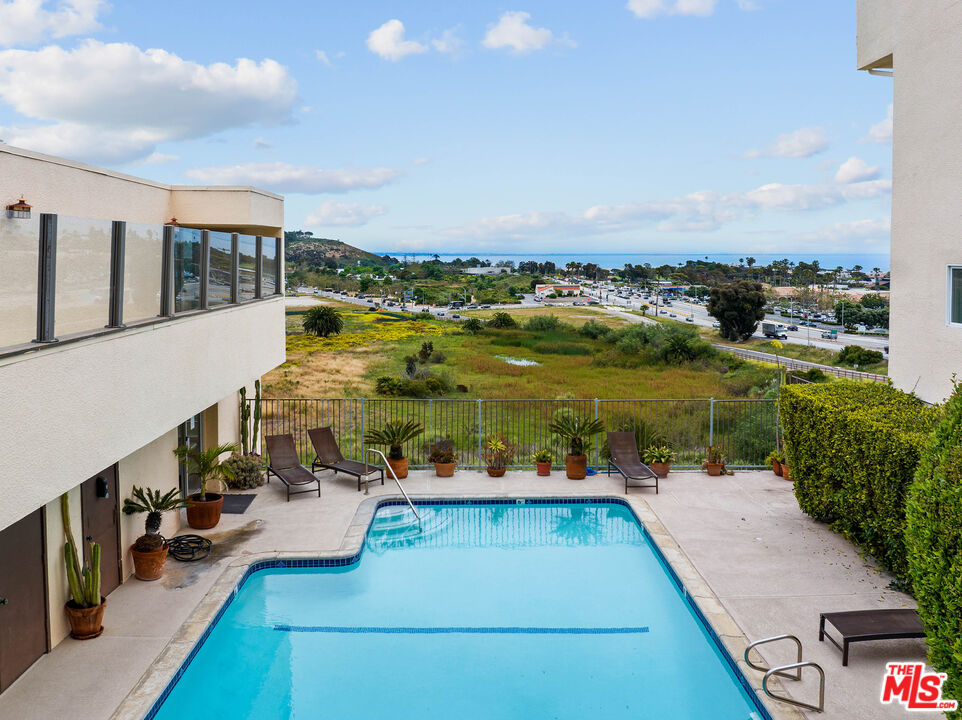 23901 Civic Center Way Unit: 374