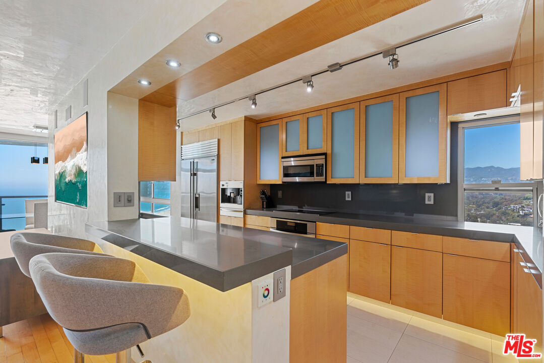 201 Ocean Ave Unit: 1809P